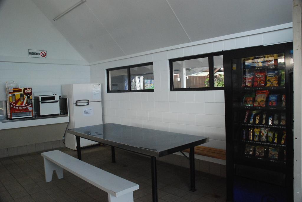 Avondale Motor Park Hotel Auckland Buitenkant foto